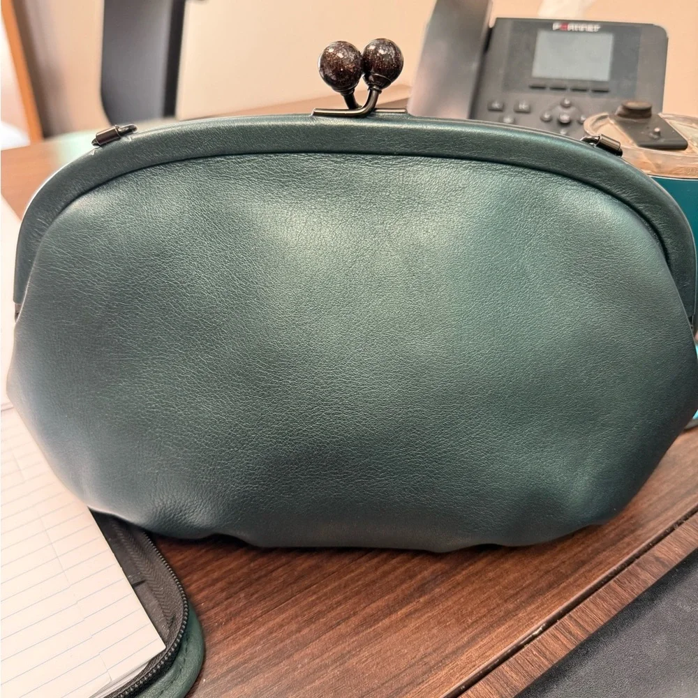 Coach Dark Green kisslock Bag - Picture 7 of 7